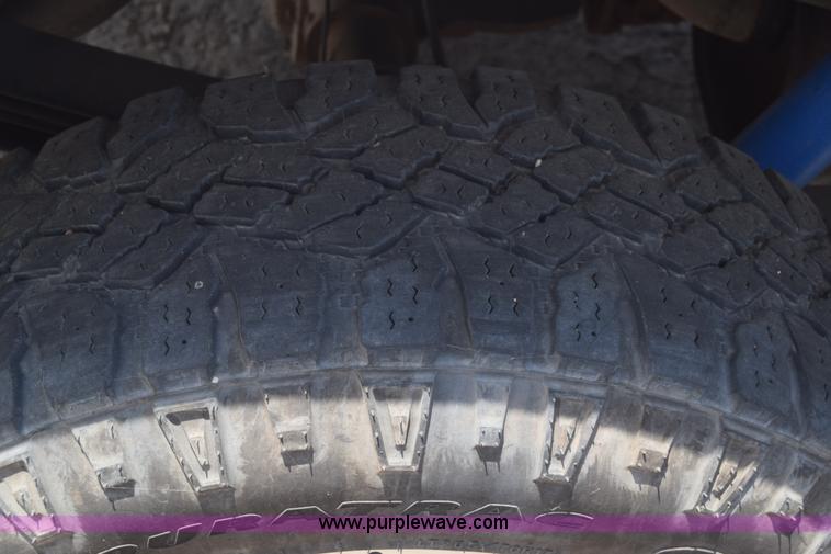 image for item CB9289 2004 Ford F150 pickup truck