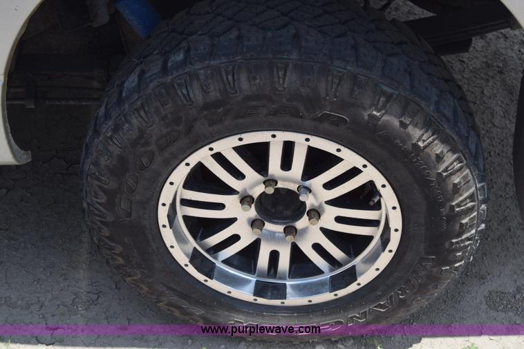 image for item CB9289 2004 Ford F150 pickup truck