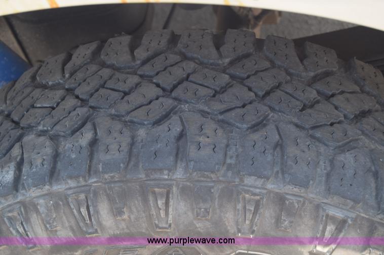 image for item CB9289 2004 Ford F150 pickup truck