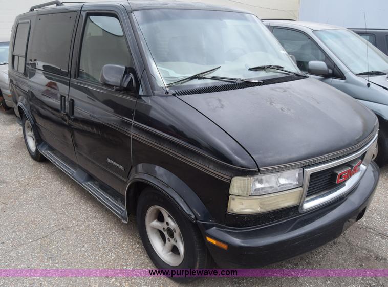image for item CB9295 1996 GMC Safari van