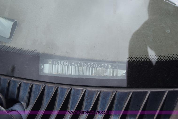 image for item CB9295 1996 GMC Safari van