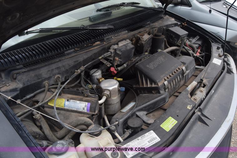 image for item CB9295 1996 GMC Safari van