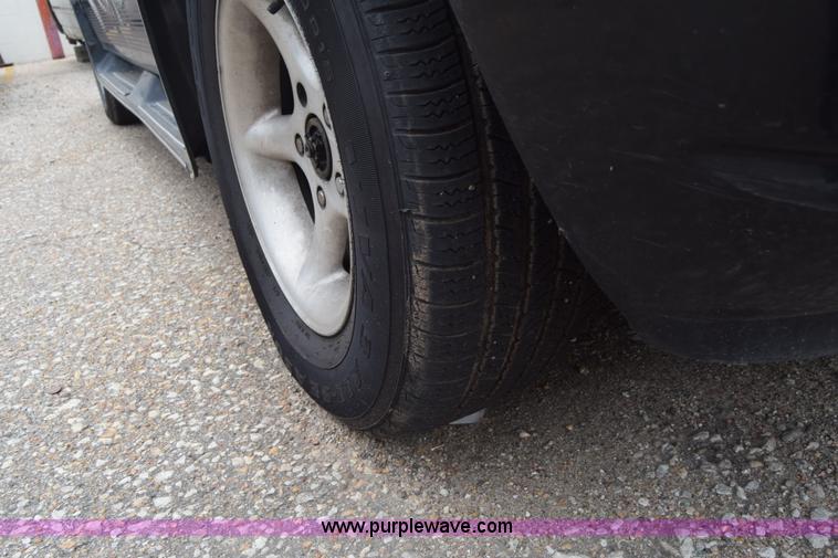 image for item CB9295 1996 GMC Safari van