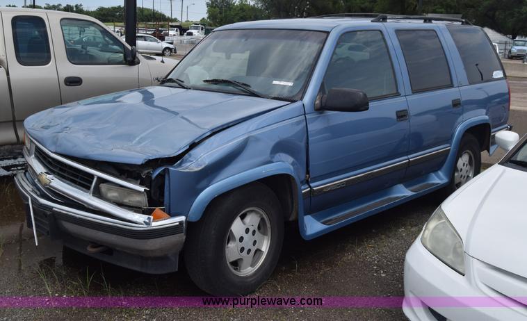 image for item CB9299 1995 Chevrolet Tahoe SUV