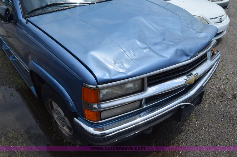 image for item CB9299 1995 Chevrolet Tahoe SUV