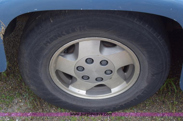 image for item CB9299 1995 Chevrolet Tahoe SUV