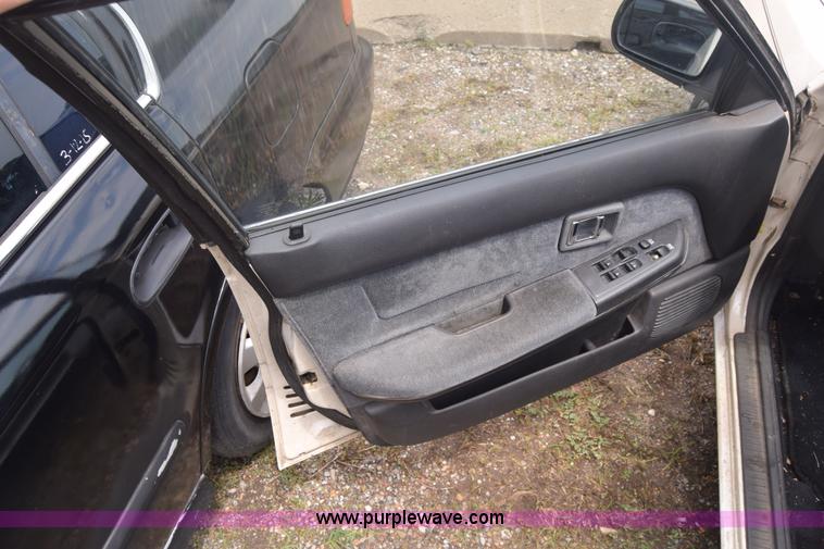 image for item CB9300 1990 Nissan Stanza