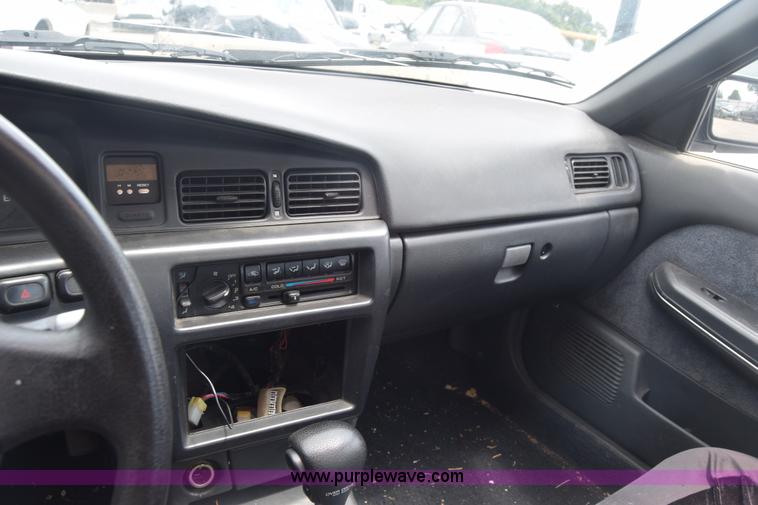 image for item CB9300 1990 Nissan Stanza