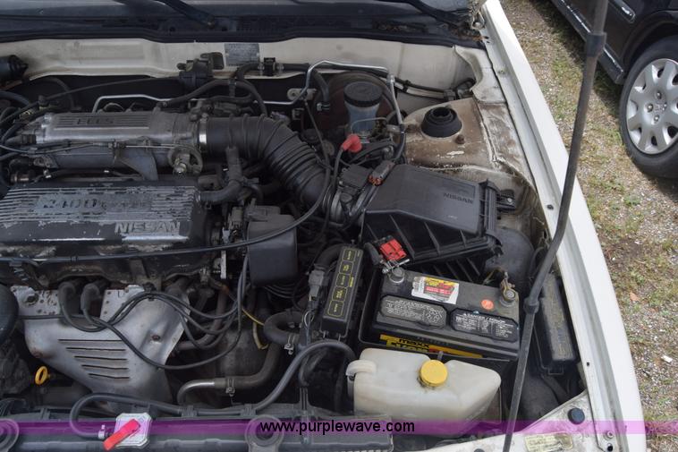 image for item CB9300 1990 Nissan Stanza