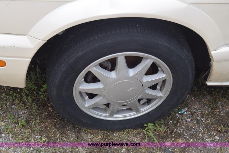 image for item CB9300 1990 Nissan Stanza