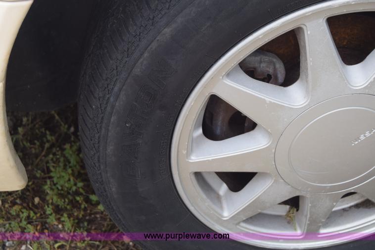 image for item CB9300 1990 Nissan Stanza