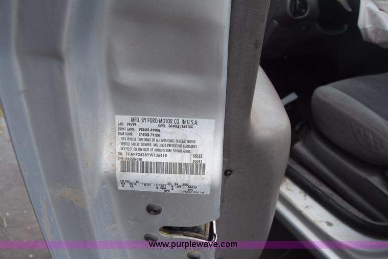 image for item CB9301 2000 Ford Focus