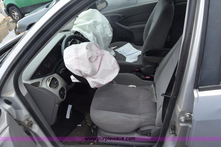 image for item CB9301 2000 Ford Focus