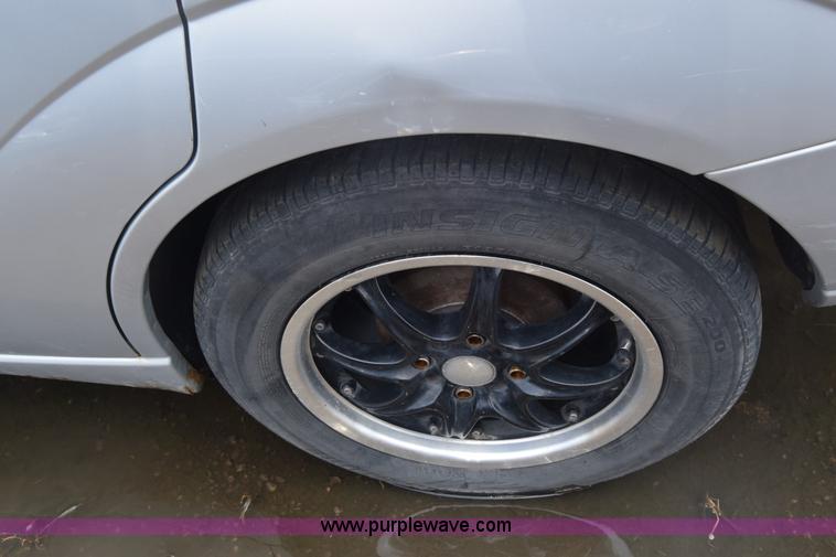 image for item CB9301 2000 Ford Focus