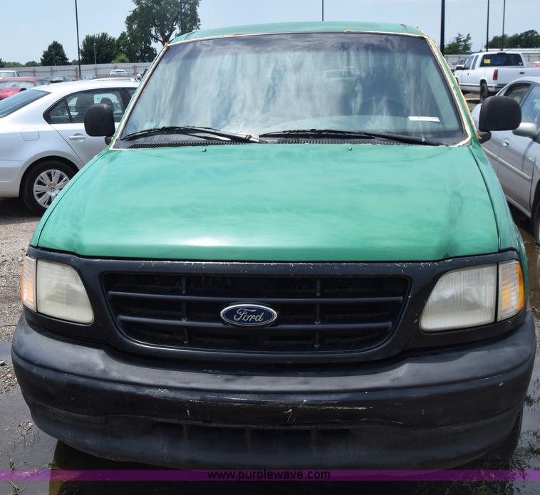 image for item CB9302 1998 Ford F150 SuperCab pickup truck