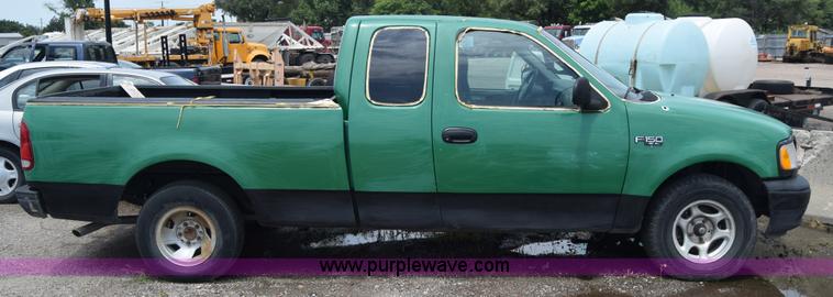 image for item CB9302 1998 Ford F150 SuperCab pickup truck