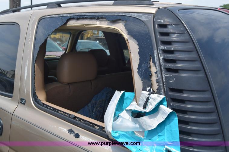 image for item CB9306 2000 Chevrolet Tahoe SUV