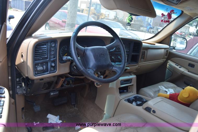 image for item CB9306 2000 Chevrolet Tahoe SUV