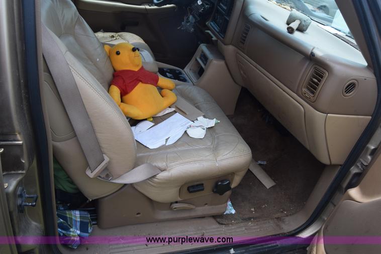 image for item CB9306 2000 Chevrolet Tahoe SUV