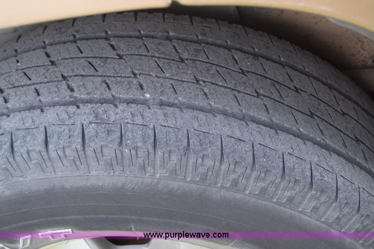 image for item CB9306 2000 Chevrolet Tahoe SUV