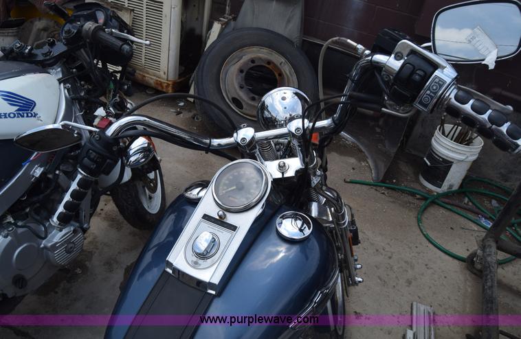 image for item CB9307 2003 Harley Davidson FXSTSI motorcycle