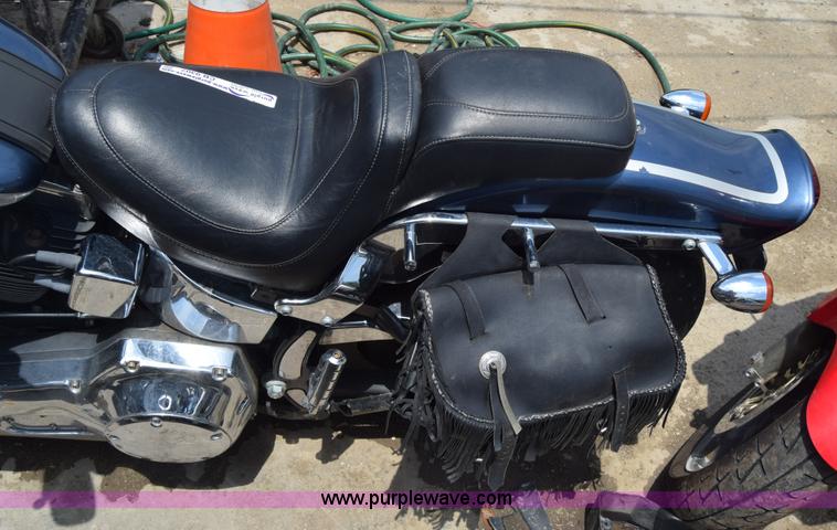 image for item CB9307 2003 Harley Davidson FXSTSI motorcycle