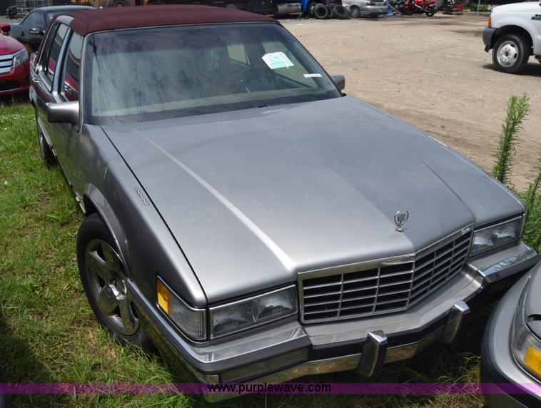 image for item CB9308 1993 Cadillac DeVille
