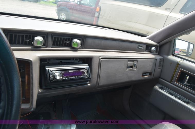 image for item CB9308 1993 Cadillac DeVille