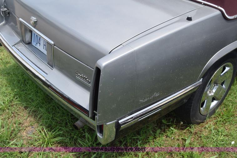 image for item CB9308 1993 Cadillac DeVille