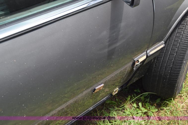 image for item CB9308 1993 Cadillac DeVille