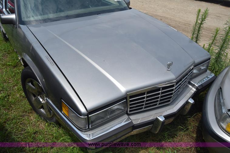 image for item CB9308 1993 Cadillac DeVille