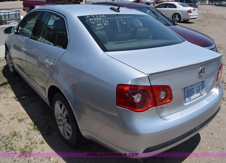 image for item CB9309 2005 Volkswagen New Jetta