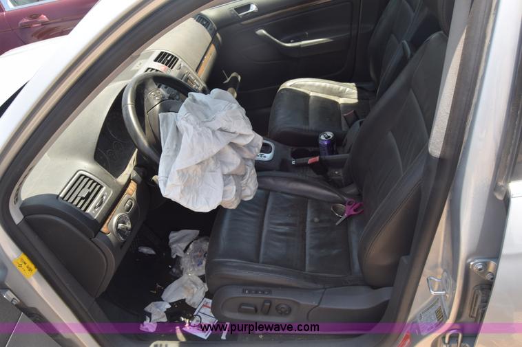 image for item CB9309 2005 Volkswagen New Jetta