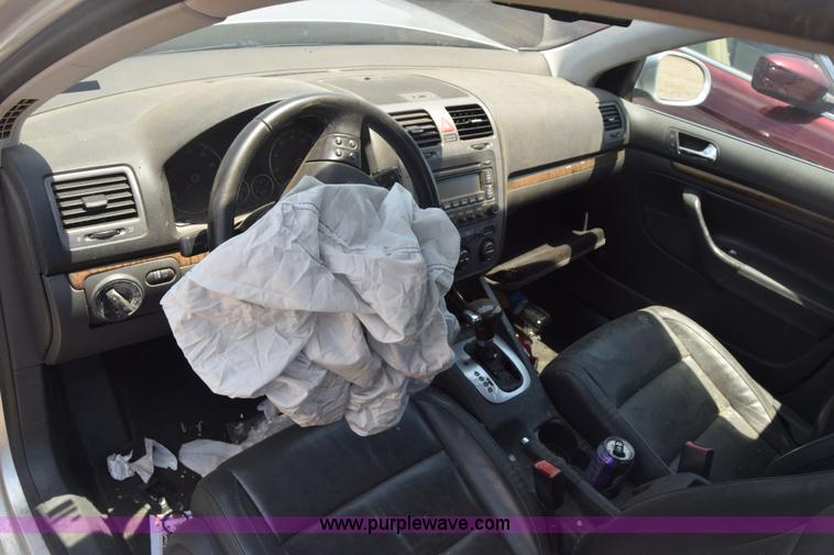 image for item CB9309 2005 Volkswagen New Jetta