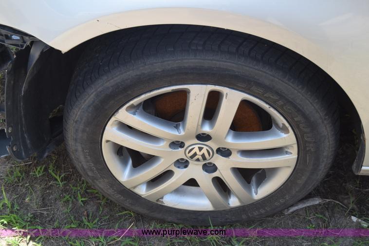 image for item CB9309 2005 Volkswagen New Jetta