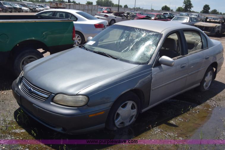 image for item K7250 2000 Chevrolet Malibu