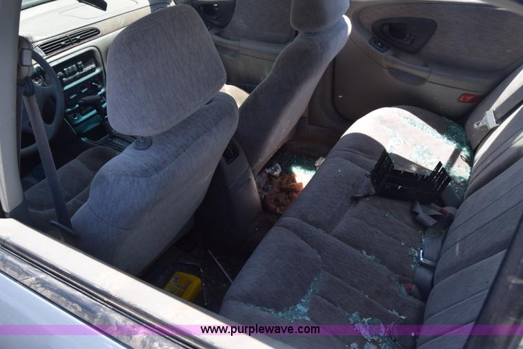 image for item K7250 2000 Chevrolet Malibu