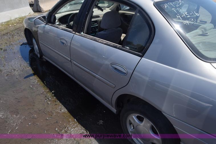 image for item K7250 2000 Chevrolet Malibu