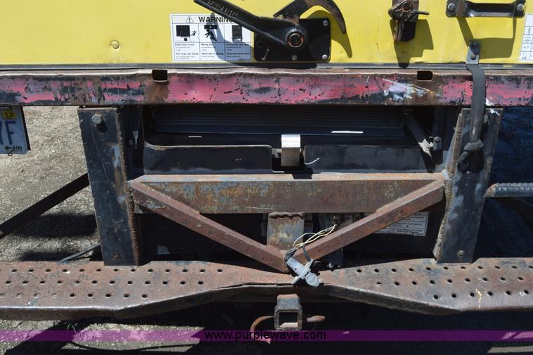 image for item K7254 1988 Ford F700 box truck