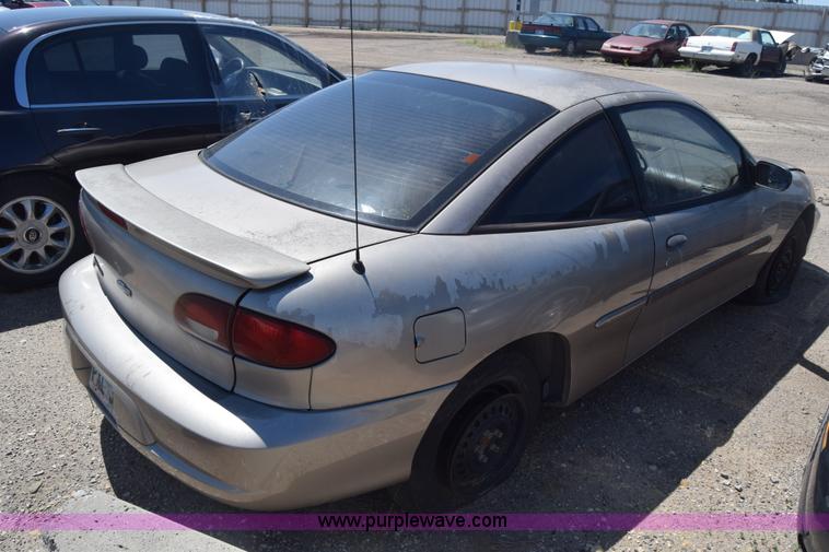 image for item K7255 2000 Chevrolet Cavalier