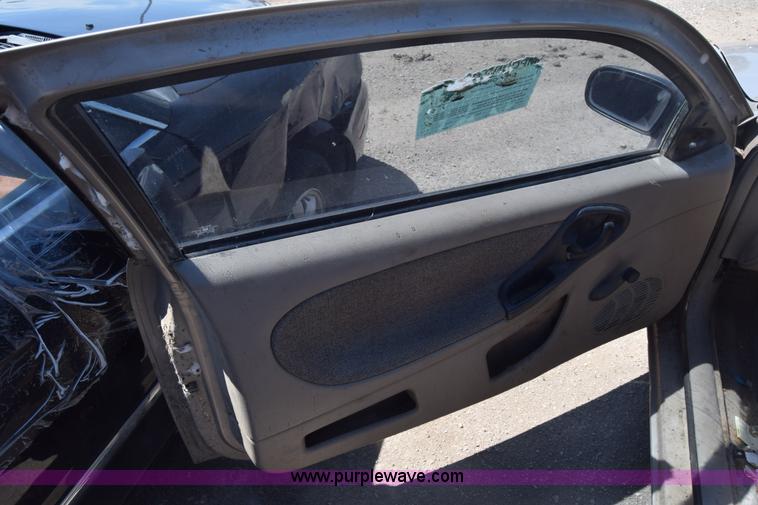 image for item K7255 2000 Chevrolet Cavalier