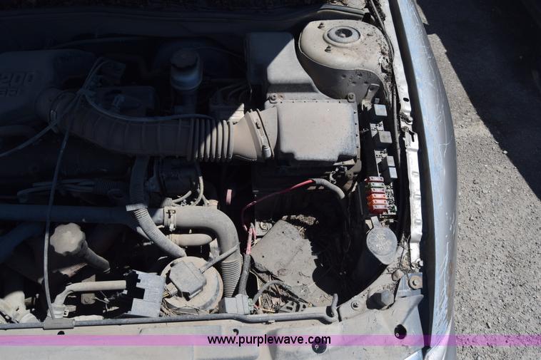 image for item K7255 2000 Chevrolet Cavalier