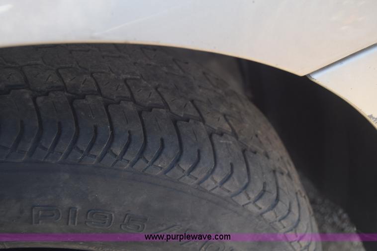 image for item K7255 2000 Chevrolet Cavalier