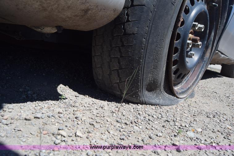 image for item K7255 2000 Chevrolet Cavalier