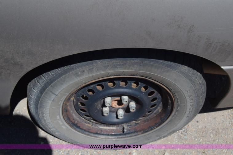 image for item K7255 2000 Chevrolet Cavalier