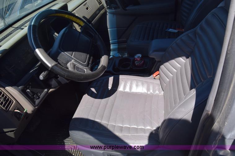 image for item K7259 1995 Jeep Grand Cherokee SUV