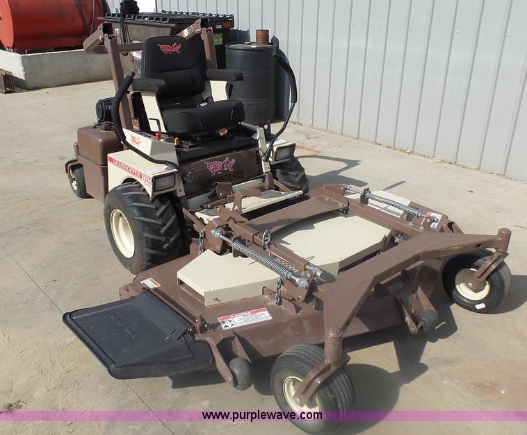 image for item AL9147 2010 Grasshopper 722D lawn mower