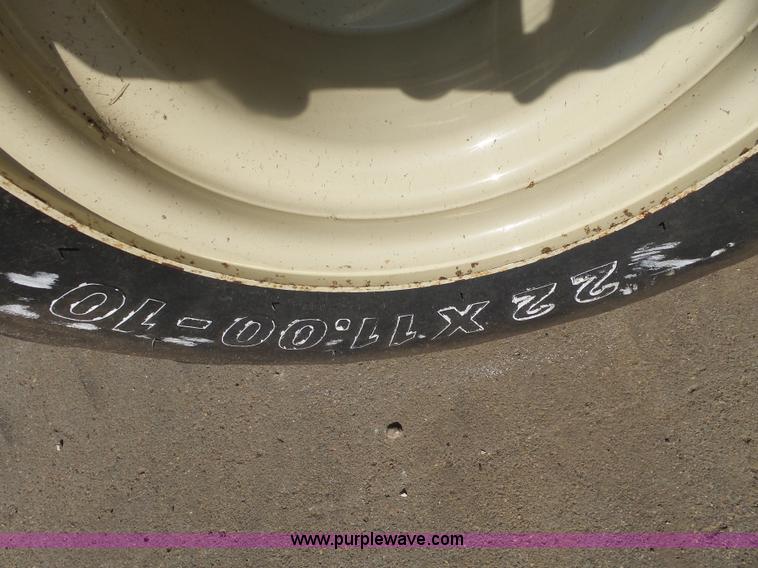 image for item AL9147 2010 Grasshopper 722D lawn mower