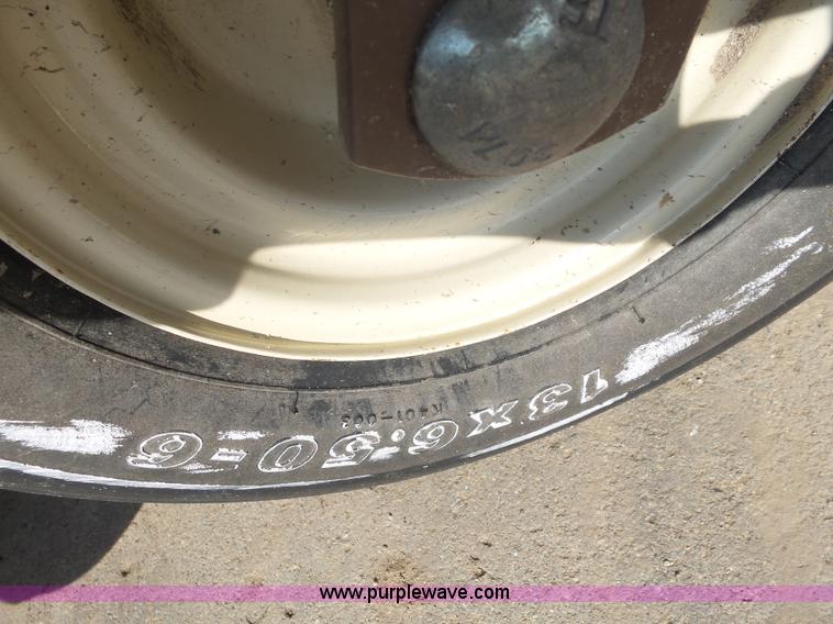 image for item AL9147 2010 Grasshopper 722D lawn mower