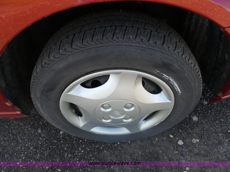 image for item AL9170 2001 Ford Focus